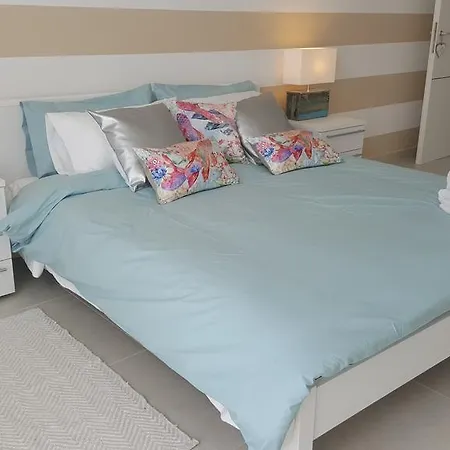 The Edge Apartamento Buġibba